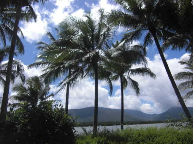 いまさら、お天気が回復するなんて…<br /><br />雨女はつらいです。<br /><br />ケアンズまたくるよ〜☆