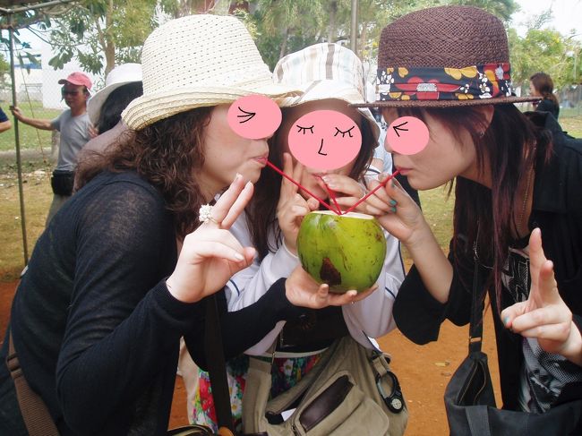 ヤシの実ジュース☆<br />飲み終えるとお刺身にしてくれます！！<br />わさび醤油で食べるのが美味い(>ω<)