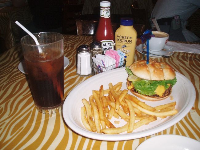 すごいボリューム☆<br />1人前を２人とかでいいんちゃうか(-ω-;)