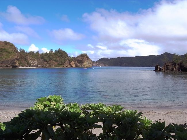 結局、たっぷり１時間ぐらいは海に浮かんでたみたい。<br />カメラ持って入ってないですけど、熱帯魚たちもわんさかいるし。<br />お魚みたり、がしがし泳いだり、ちょっと素潜ったり、最後はマイペースに自由気ままに海遊びして帰ってきました。<br />