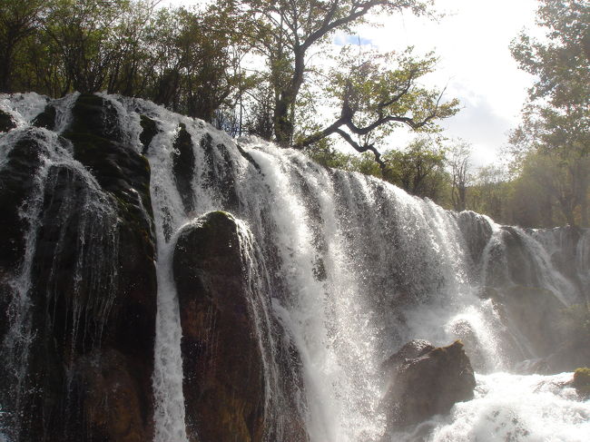 諾日朗博瀑布<br /><br />