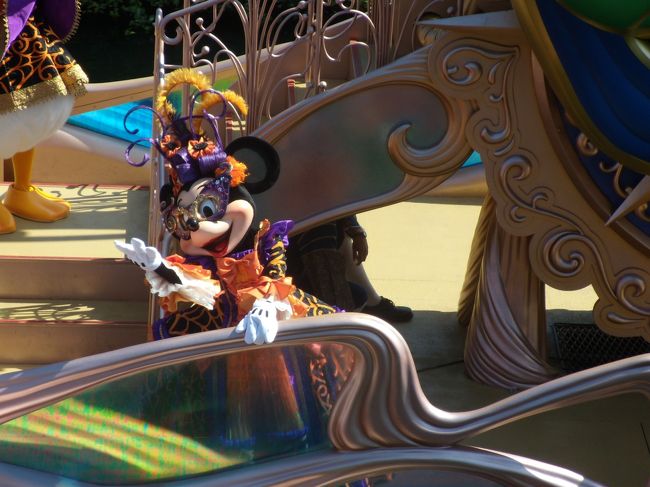 マウスカレード・ダンスの帰りのミニーちゃん。