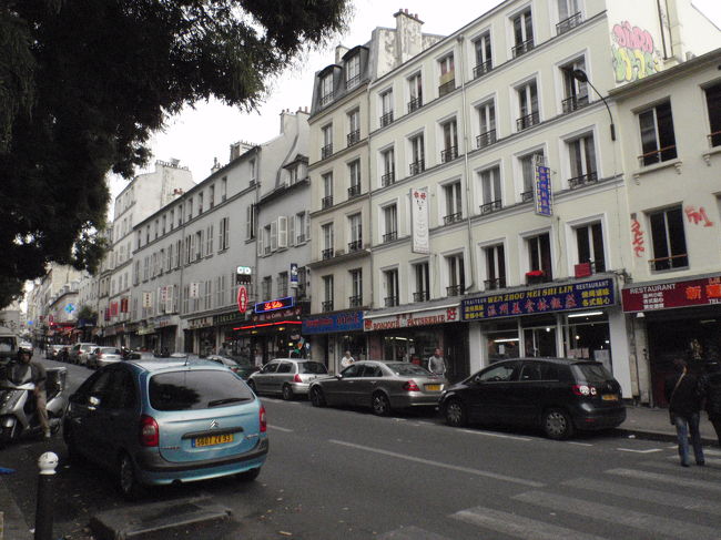 さらに歩いていっても中華街。結構広いですね。