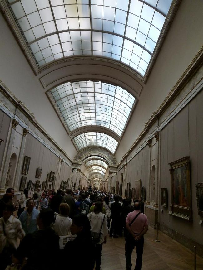 ほんとうに人が多い。