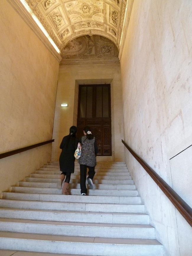 階段を上り3階まで上がると・・・