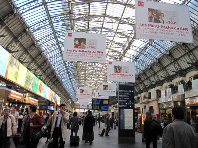 ＜パリ東駅＞<br /><br />駅構内