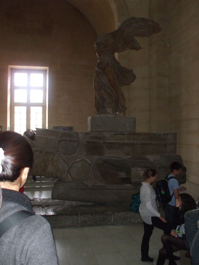 「サモトラケのニケ」