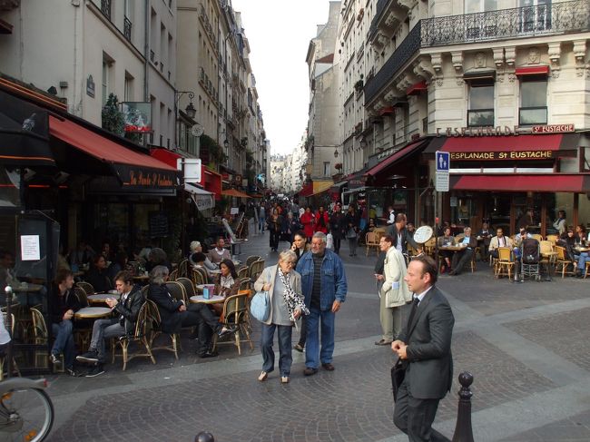 「レ・アールの街」