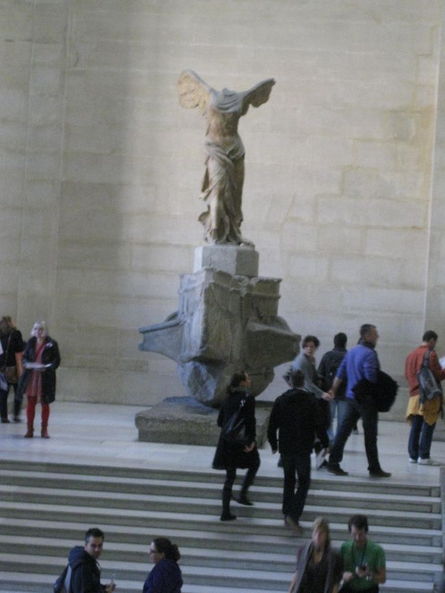 ★サモトラケのニケ★<br /><br />こちらも、思っていたよりずっとずっと大きくて<br />重厚な感じがしました。