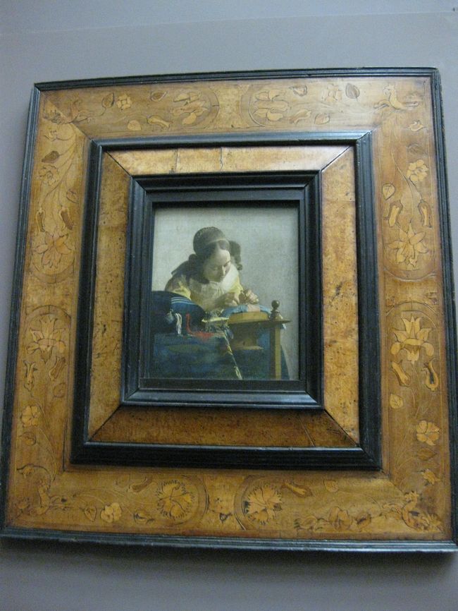 ★レースを編む女★<br /><br />有名どころといえばミロのビーナスを残して<br />わりとスムーズに見終えたので<br />少し、欲を出してうろうろしました。<br /><br />しかし、これが迷子のはじまり・・