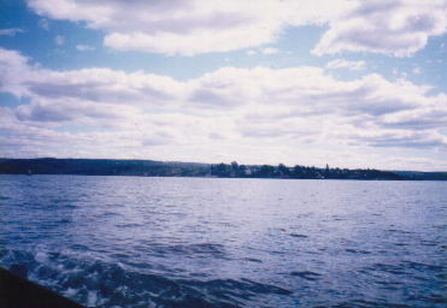 オスロ郊外の風景<br />フィヨルドツアー船上より<br /><br />