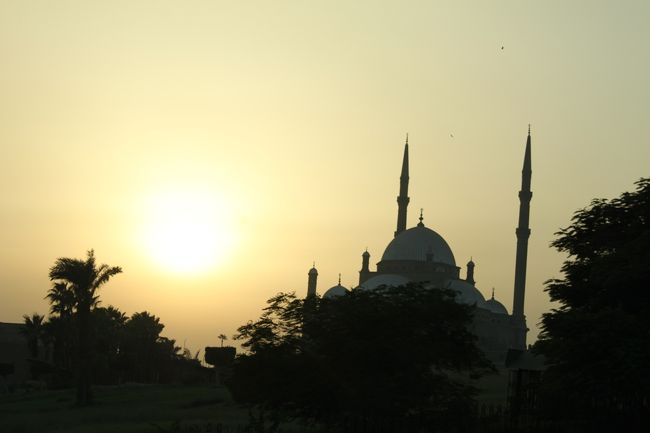 夕日とモスク・・・