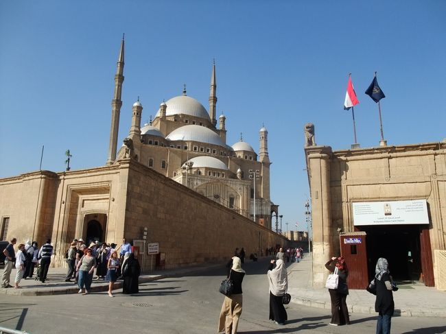 　エジプトにおけるイスラムの中心として栄えたのが、このイスラム地区。世界遺産がたくさんあります。