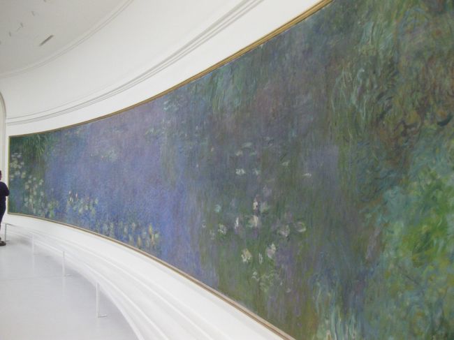 モネの部屋<br /><br />写真を撮ることに、気が行ってしまう。<br />もっと、ゆっくりと鑑賞すべきところ・・