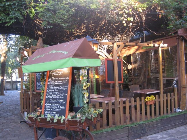 カフェも準備中。<br />