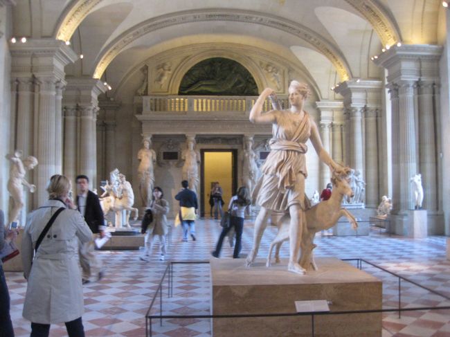 やっぱり、一度は行ってみるべき！<br />行ったってことね。<br /><br />絵画鑑賞という域ではないけれど<br />行った・撮ったってことで満足♪