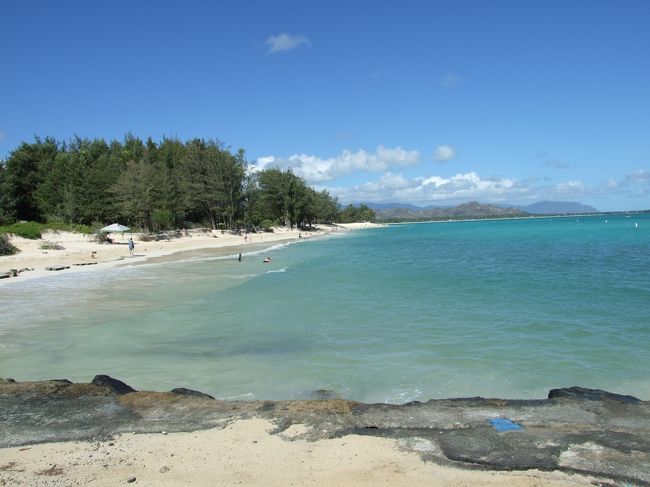 カイルアビーチのすぐ近くにセグウェイツアーの事務所がありました。<br /><br />到着して、お茶とクッキーでもてなしてくれました。<br /><br />その後、乗り方レッスンです。<br />始めは戸惑いましたが、すぐなれます。