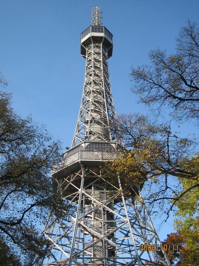 展望塔です。<br />もちろん歩いて一番上まで♪<br />良い運動です。