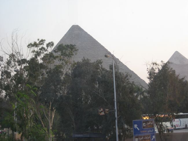 アレキサンドリア国立博物館に行った後、約3時間かけてカイロに戻ってきました。<br />