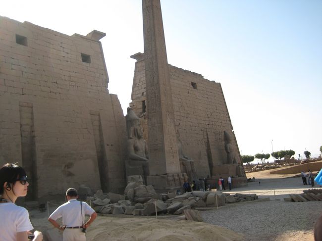 さて、お昼食べましたら<br /><br />ルクソール神殿。<br />