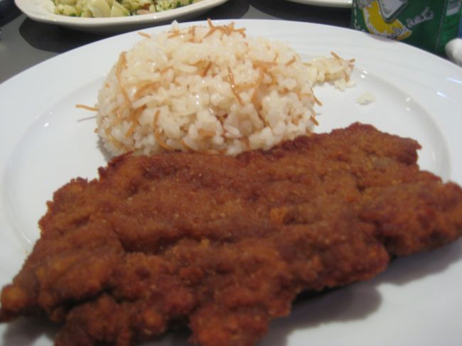 ステーキ<br />といってたが、これはカツレツかな。<br />固いが、いけます！