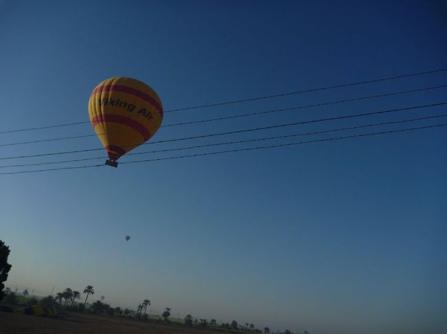 たくさんの気球がもうすでに空の冒険へ！