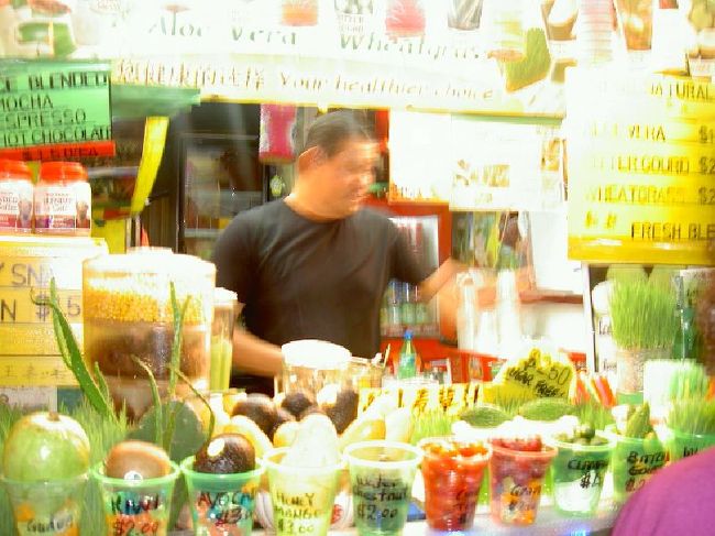 みるからに怪しげなジュース屋さん