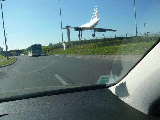 CDGに、コンコルドがモニュメントであります。