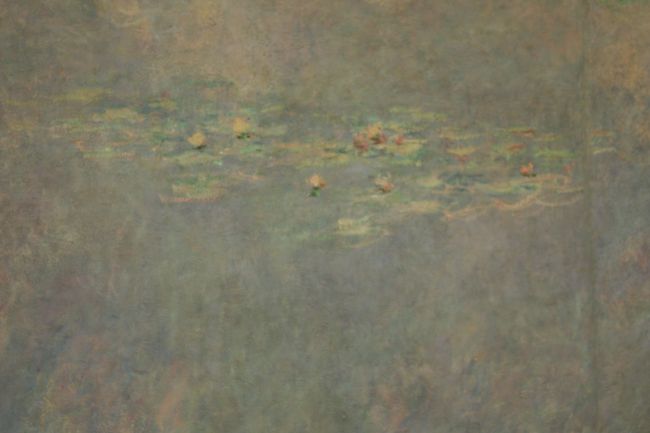 こんなに大きな絵。<br /><br />なのに近づいて見てみると、こんなに繊細なんです。<br /><br />モネは、一体どうゆう空間認識をしていたんでしょう。