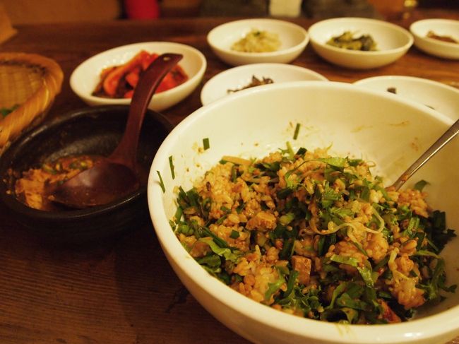 やって来たのは韓国人の友人・ジウンちゃんに教えてもらった「味噌ビビンバ」のお店。<br />ちょっと味噌を入れ過ぎてしょっぱかったけど、やっと温かい食べ物にありつけた・・・(T_T)