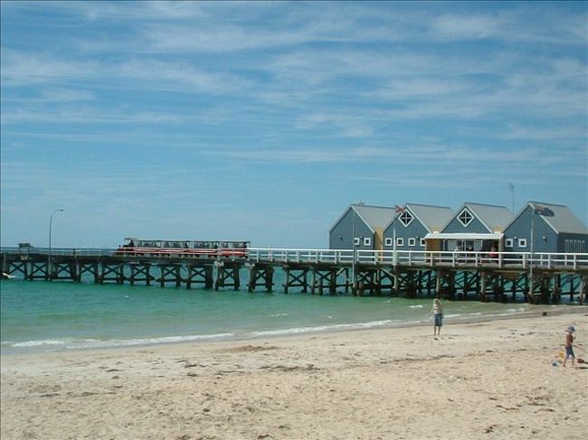 ダンズボローの海は、ダイビングも人気で橋の下のダイビングは<br />結構色んな魚がいるので、よかったです。<br />ただ、水温が低いのでボートでは震えます・・・。