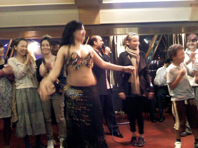 恥ずかしくて途中で抜けたけど、<br />一応踊りました！（笑）