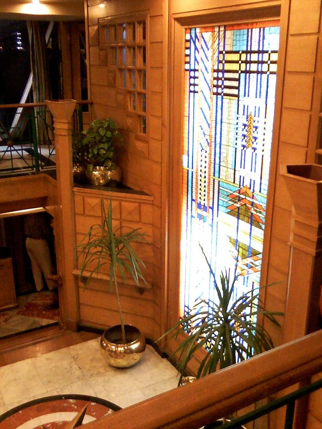 2階から1階を見下ろしたところ。