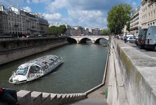 サン・ミッシェル橋 LE PONT SAINT-MICHEL（33橋巡りの17