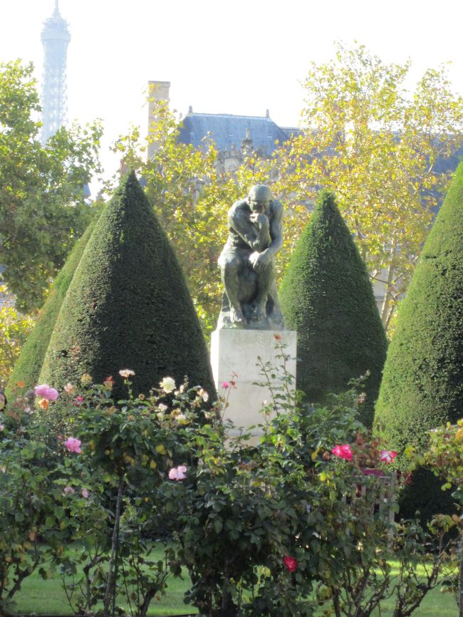 バラの花がキレイでした。この美術館は、庭園が美しく、ゆったりいた気持で鑑賞できます。