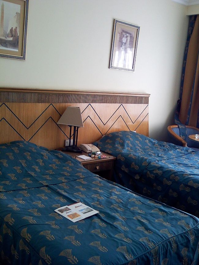 6:00起床。<br /><br />ジョセルホテルは、<br />シャワーが固定式だったから、使いにくかったなぁ。<br />あとはまあまあな感じのホテルでした☆