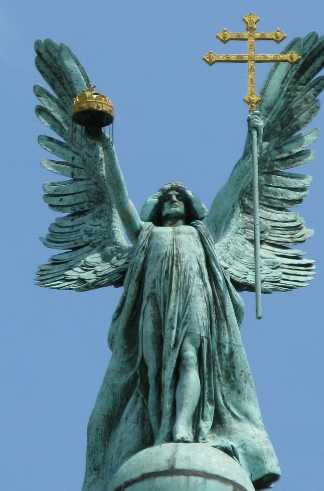 足元を写したので、大天使ガブリエルもアップします。