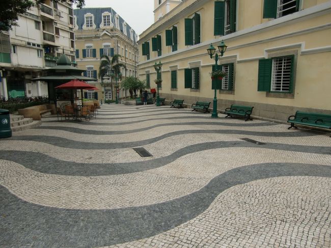 22、聖オーガスティン広場　St. Augustine's Square<br /><br />教会横の広場です。<br />静かです。