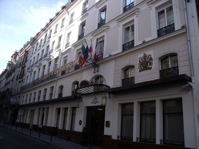 ホテルは昨年と同じ、Saint Petersbourg<br />オペラ座近く、デパート、メトロ、RER、ロワシーバス至近で、非常に便利なところです。