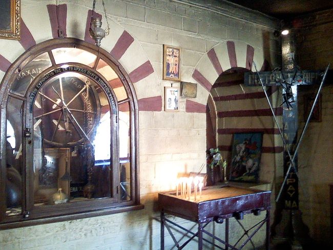 内部に入ると、拷問した道具がありました。