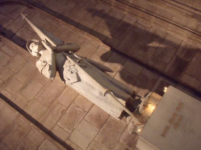 ジャンヌ・ダルクの像