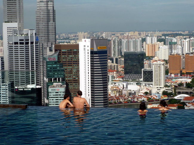 ちょっと露天風呂のような雰囲気さえかもし出しています。