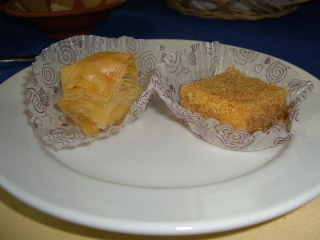 パイ生地を焼いたデザート♪