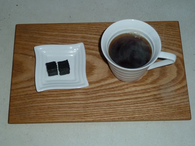 たんぽぽコーヒー<br />たんぽぽを焙煎して作ったそうです<br />味はちょっと薄いですが。。ビタミンたっぷり！<br />ぜひお試しあれ！