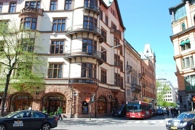 ルイヴィトン。<br /><br /><br />今日もいい天気。