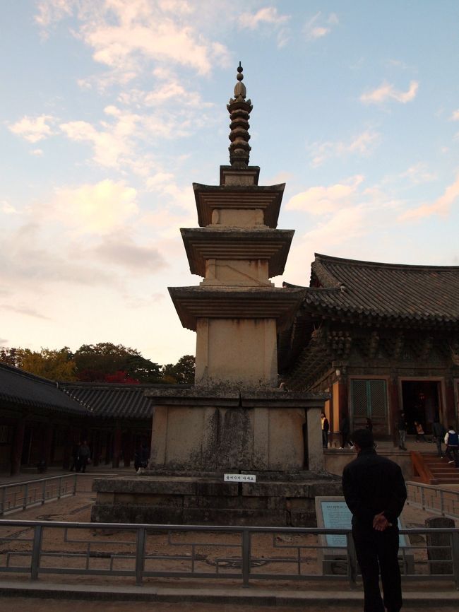 こちらも国宝の釈迦塔。<br />