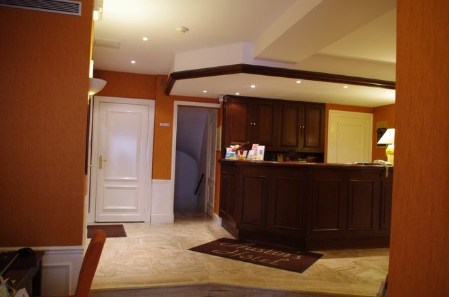 ホテルのロビー。