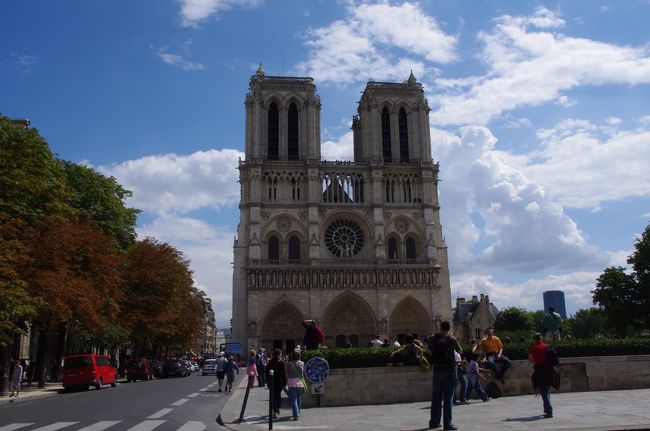 ノートルダム大聖堂が見えてきました。