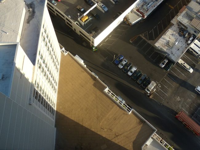 下を見下ろす<br /><br />怖い<br />(-_-;)