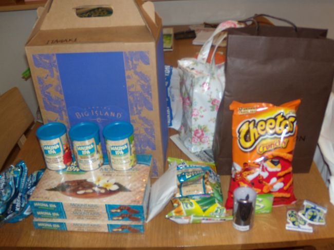 お土産です。<br /><br />今回も、も、<br /><br />旦那と行くとお土産ストレスが溜まる。<br /><br />